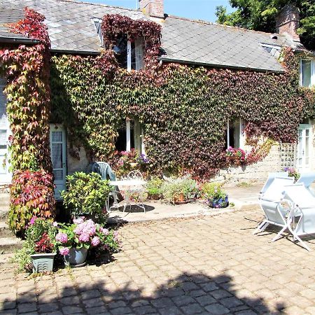 Le Glycine A Manoir Sainte Cecile Lägenhet Juvigny-Val-d'Andaine Exteriör bild